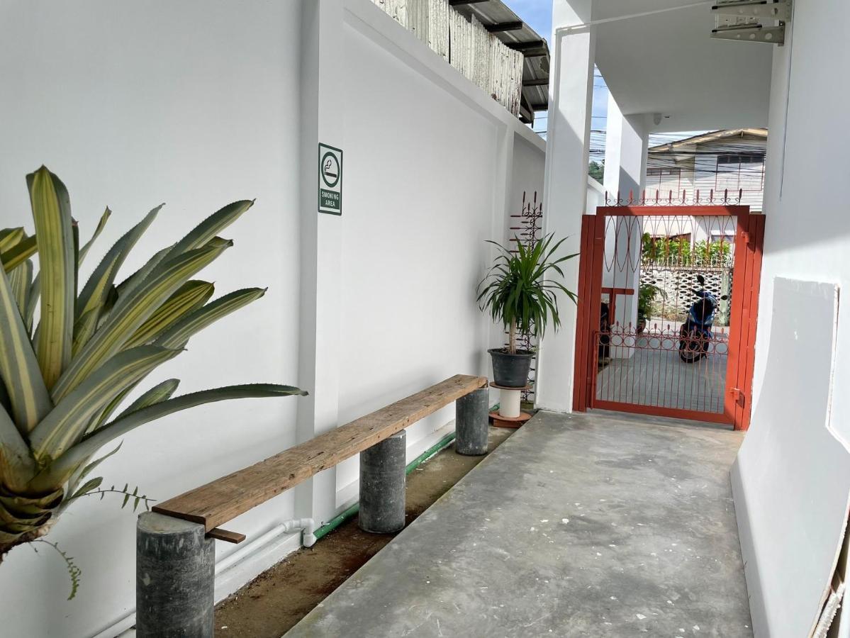 Alleyhill Phuket - Private & Cozy Boutique Екстериор снимка