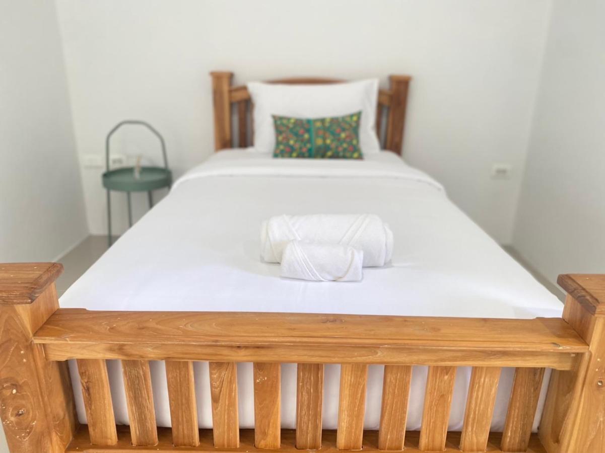 Alleyhill Phuket - Private & Cozy Boutique Екстериор снимка