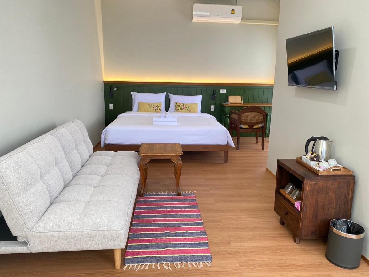 Alleyhill Phuket - Private & Cozy Boutique Екстериор снимка